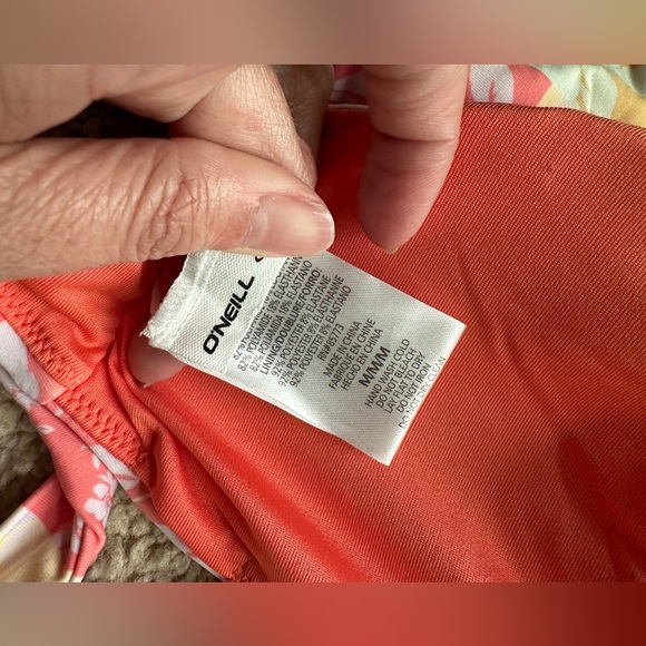 O’NEILL OLIVIA EMBRY HALTER TOP - Picture 6 of 10